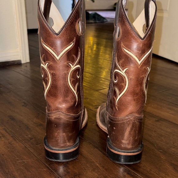Old West Boys Brown Cowboy Boots - Picture 3 of 7